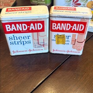 Band-Aid Adhesive Bandages Tin Set